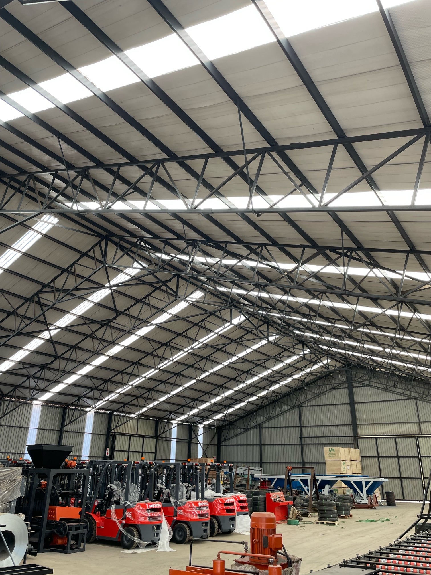 2.5mm Translucent Polyethylene Roof Sheet in Factory/ Warehouse Application Allowing Maximum Natural Light into the Workspace